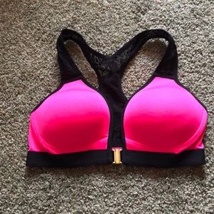 Hot pink (SZ: 34B) push up bra